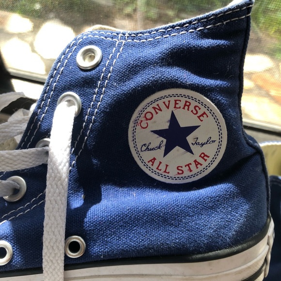 Converse - Picture 2 of 3